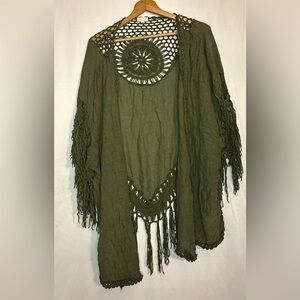 Everleigh Women’s Green Macrome Medallion Kimono size Large Boho Tassle